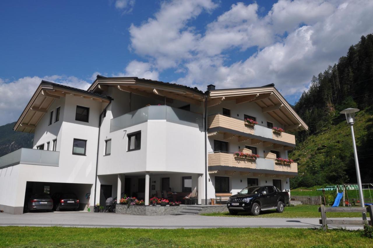 Gaestehaus Holaus Mayrhofen Eksteriør bilde